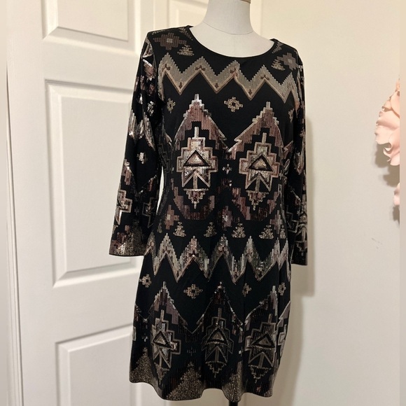 Express black Jersey Knit Stretch Mini Dress with Gold Sequin Design Size Largee - Picture 2 of 6